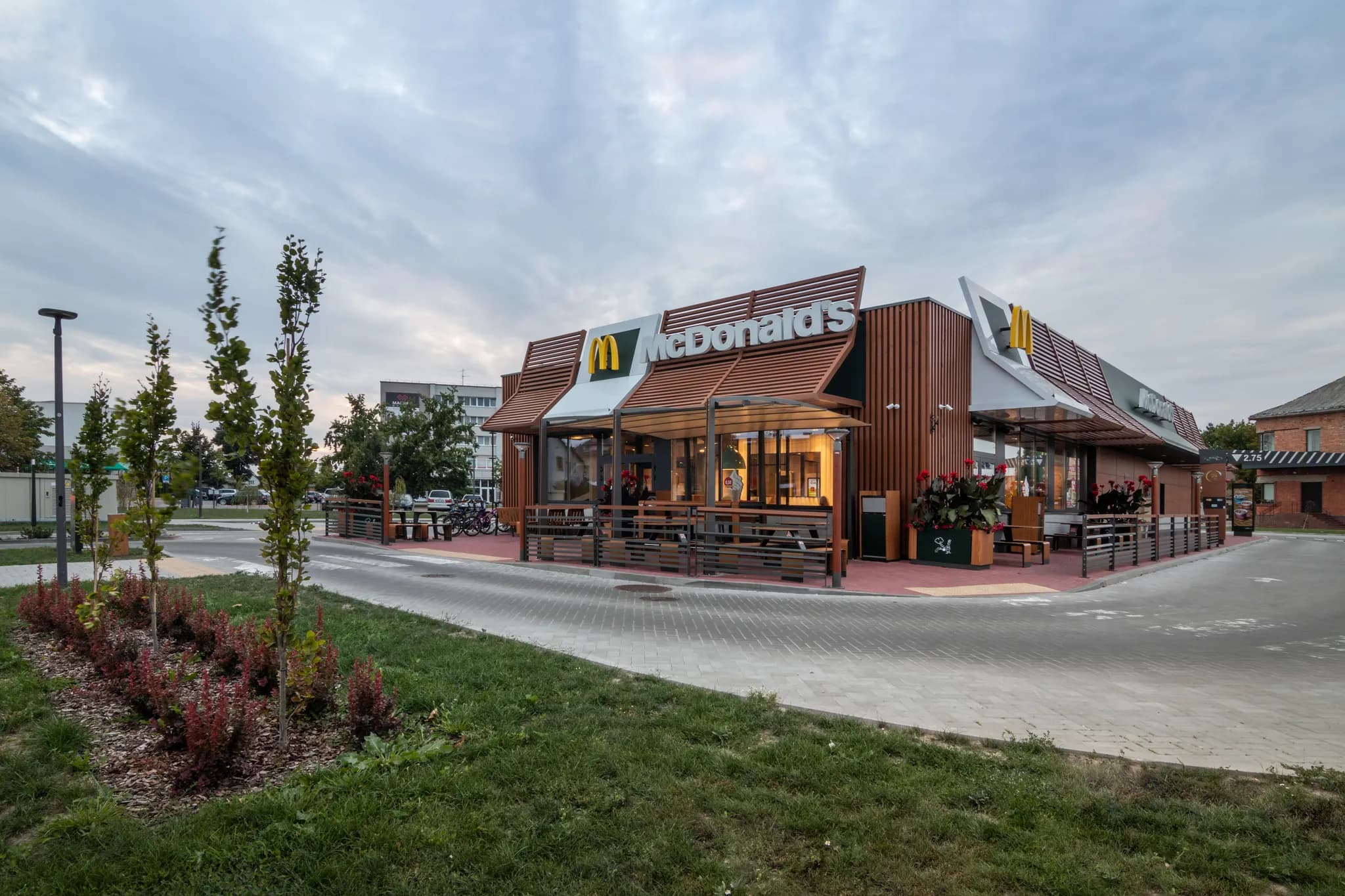 McDONALD's restoranas, Kauno g. 28, Marijampolėje