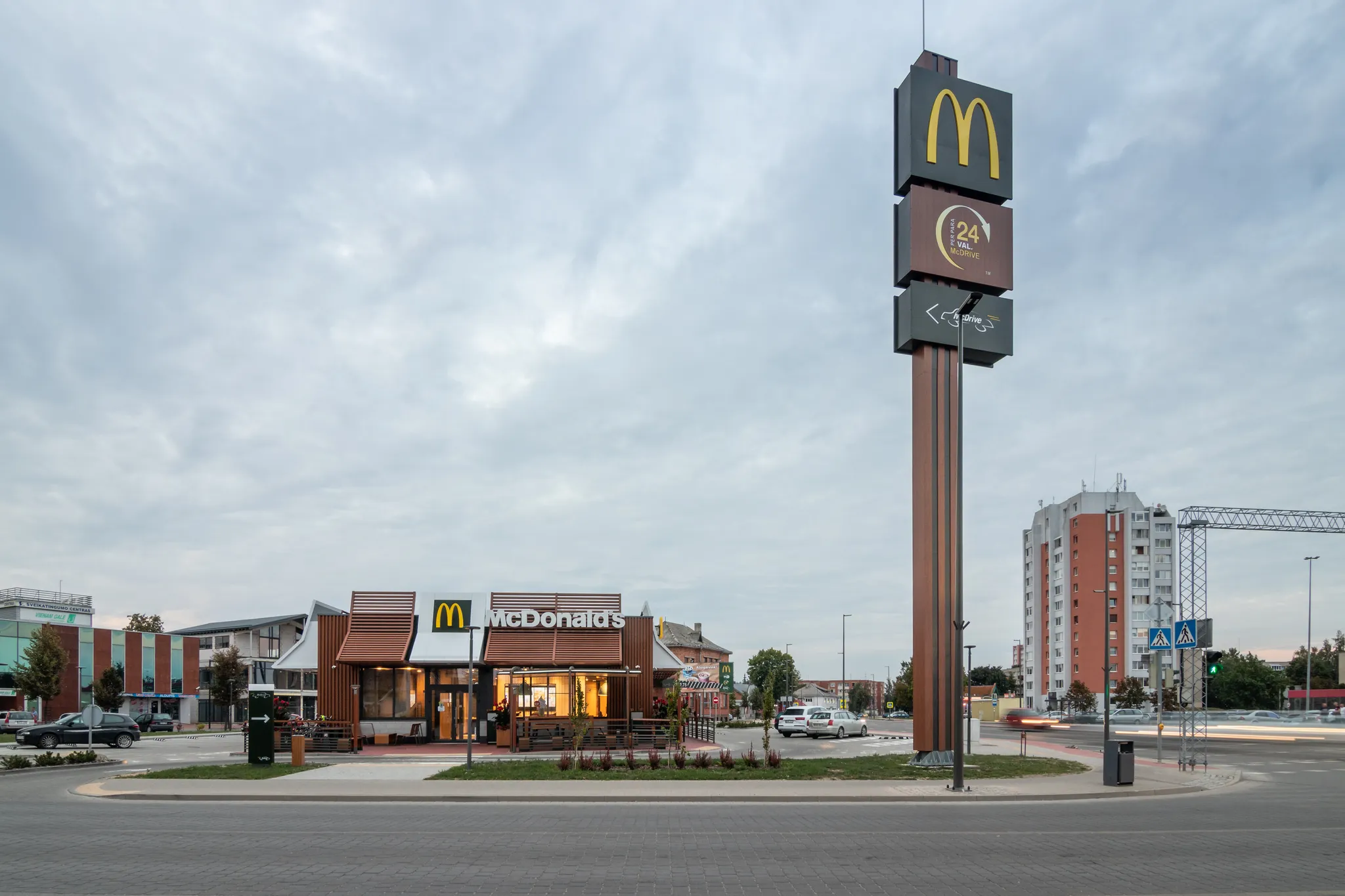 McDONALD's restoranas, Kauno g. 28, Marijampolėje
