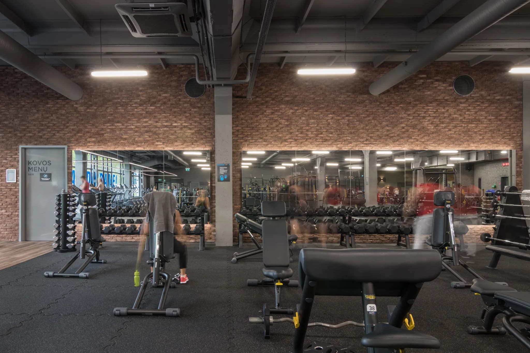 GYM PLIUS, S.Dariaus ir S.Girėno g. 2, Vilnuje