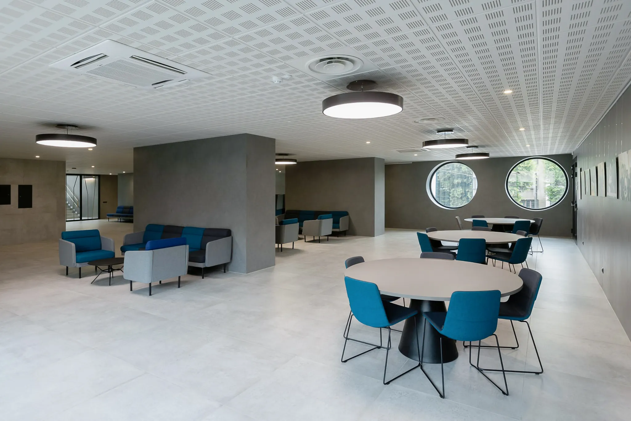 VDU Pedagogų rengimo centras, K. Donelaičio g. 52, Kaune