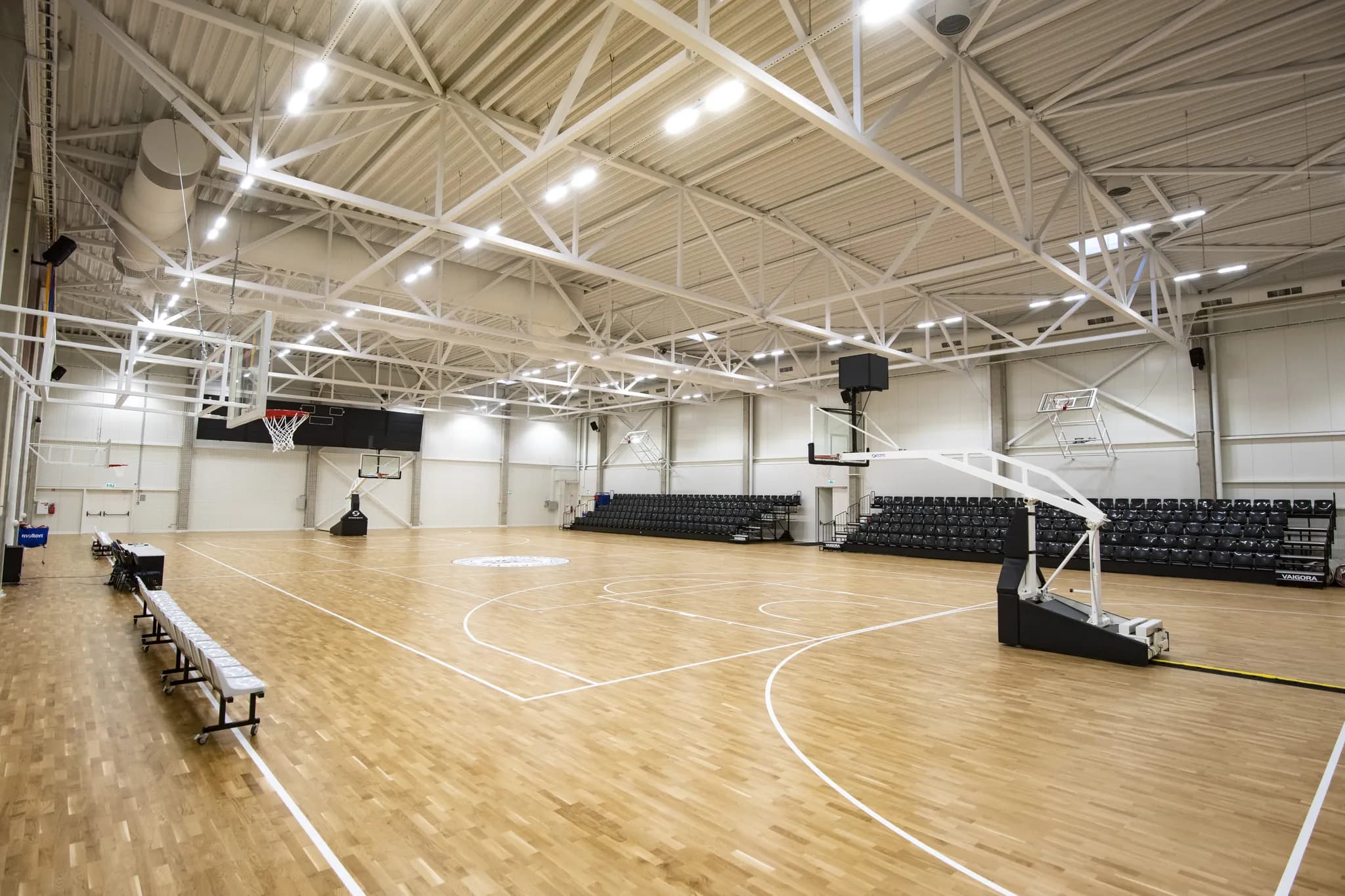 VDU Prezidento Valdo Adamkaus sporto centras, Studentų g. 9A, Kauno r.