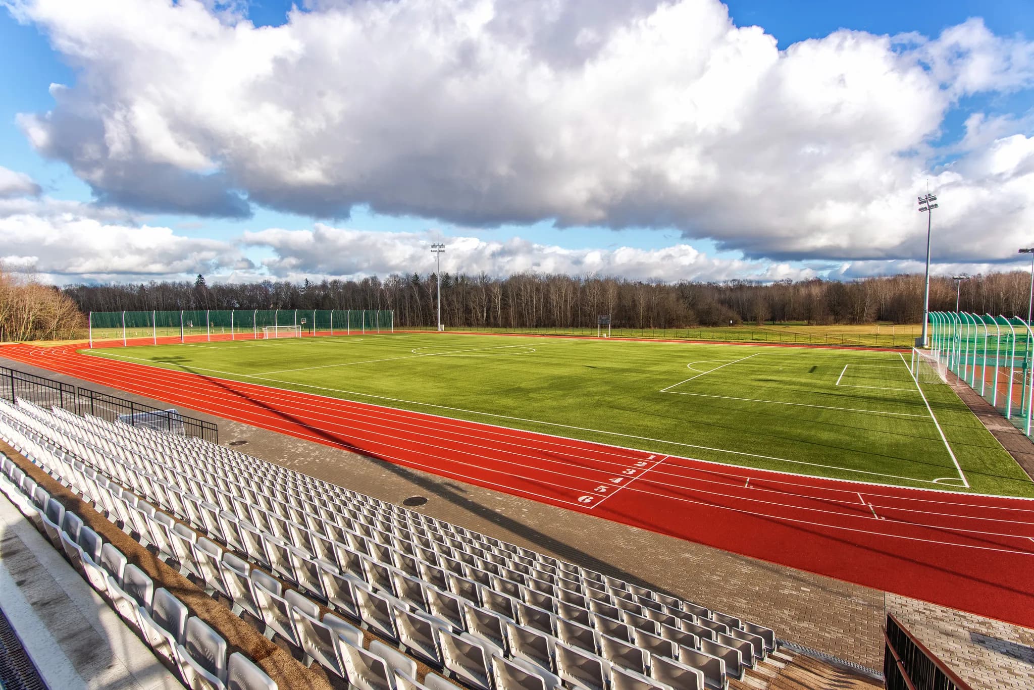 VDU Prezidento Valdo Adamkaus sporto centras, Studentų g. 9A, Kauno r.