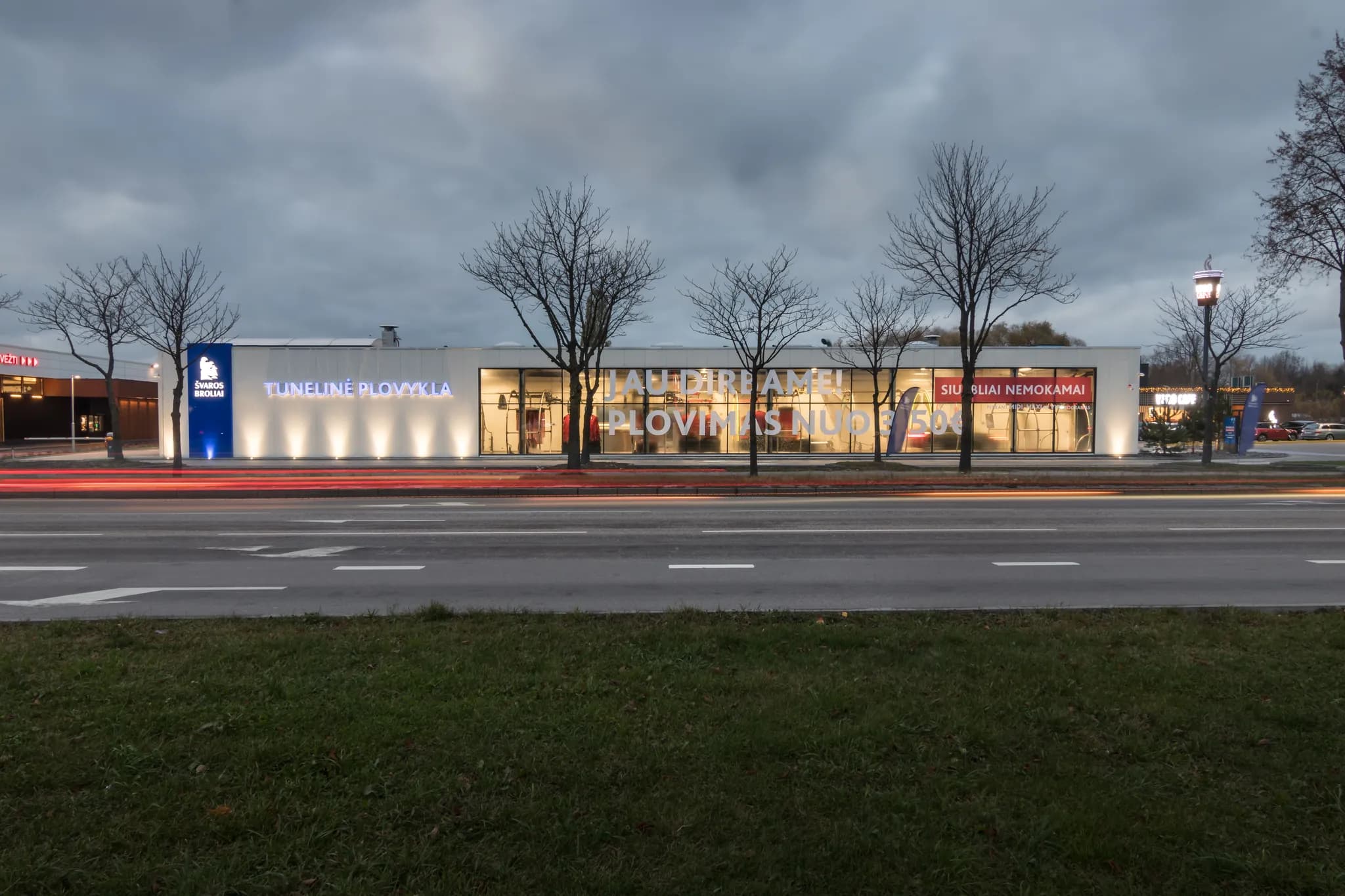 PRO BRO automobilių plovykla, Savanorių pr. 441, Kaune
