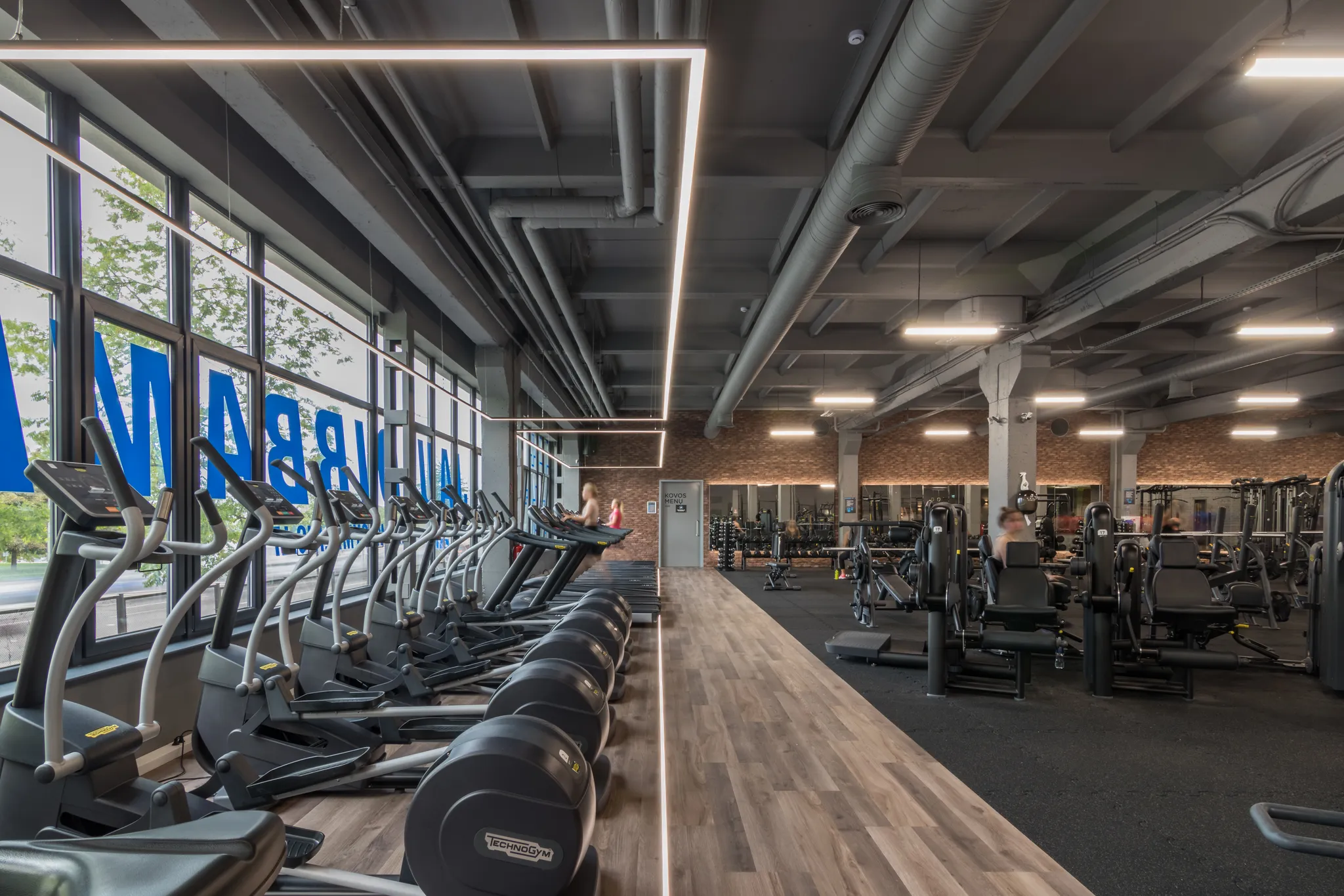 GYM PLIUS, S.Dariaus ir S.Girėno g. 2, Vilnuje